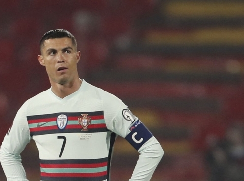 Trọng tài xin lỗi Ronaldo, thừa nhận sai lầm