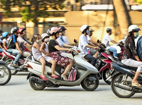 Ô tô giá rẻ xa vời, người Việt đua nhau mua xe máy trong năm 2018