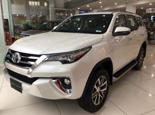 Cận Tết, giá xe Toyota Fortuner giảm tới hơn 100 triệu đồng