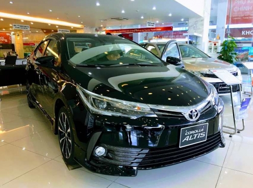 Giá xe Toyota Corolla Altis giảm gần 100 triệu đồng tại Việt Nam