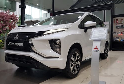 Giá xe Mitsubishi Xpander 2020 giảm mạnh, cạnh tranh Toyota Innova