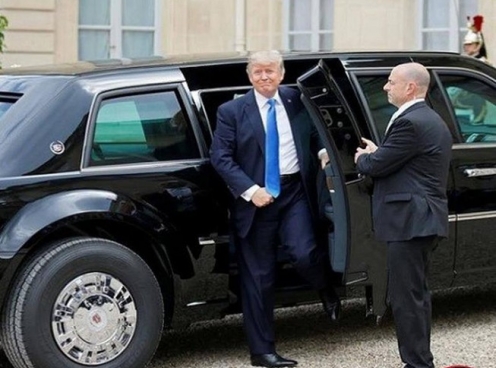Khám phá chiếc xe 'quái thú' hộ tống ông Donald Trump