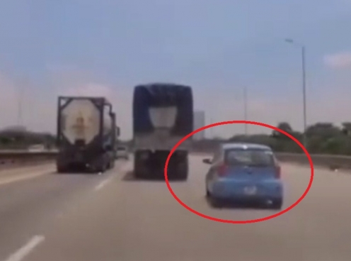 VIDEO: Kia Morning tạt đầu xe tải và cái kết như phim hành động