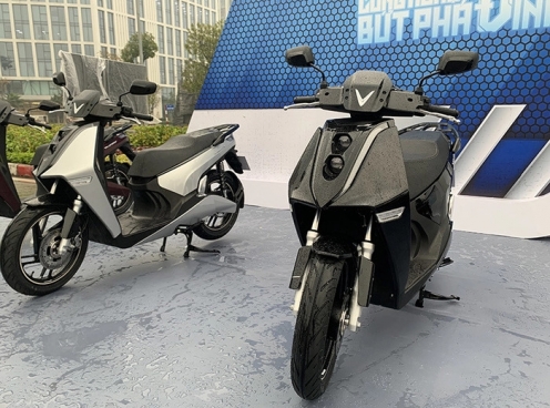 VinFast ra mắt xe máy điện Theon, tham vọng soán ngôi Honda SH