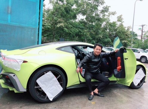 Aston Martin V8 Vantage đầu tiên Việt Nam thuộc về đại gia sở hữu Lamborghini Aventador S