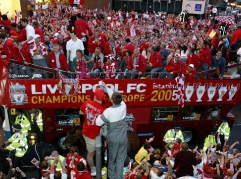 Chưa vô địch, Liverpool lên kế hoạch ăn mừng cú đúp 