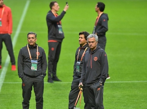 HLV Mourinho lộ đội hình trước trận chung kết Europa League