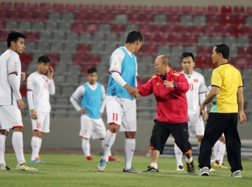 ĐT Việt Nam rèn bài tủ sân chính, sẵn sàng đấu Jordan
