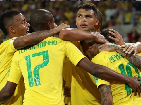 Coutinho tạo dấu ấn, Brazil giành vé vào vòng 1/8 World Cup