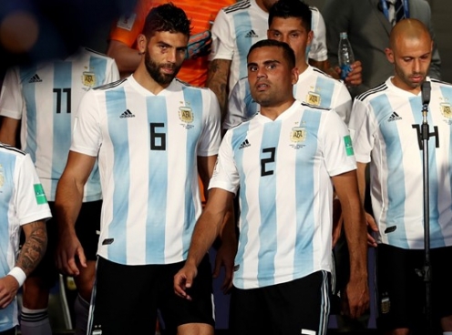 NÓNG: Tuyển thủ Argentina giã từ ĐTQG sau trận thua Pháp