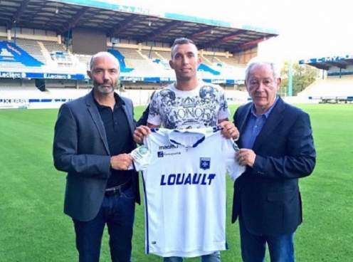 Hàng thải của FLC Thanh Hóa gia nhập CLB Ligue 2