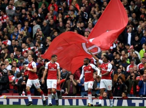 Arsenal thắng dễ Brighton, thành London lo 'sốt vó'