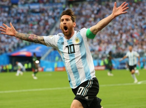 Messi tỏa sáng, Argentina vào vòng knock-out World Cup 2018