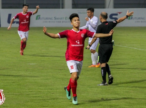 Đại thắng 4-0, Phố Hiến FC tiếp tục thăng hoa tại Hạng Nhất