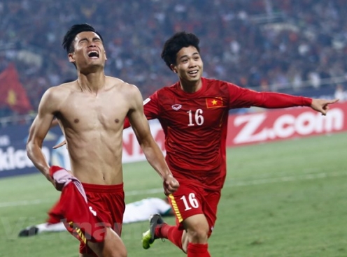 VIDEO: Bàn thắng giàu cảm xúc nhất bóng đá Việt Nam 20 năm qua