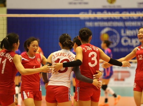 Chủ công Jong Jin Sim toả sáng, Triều Tiên thắng dễ trận ra quân