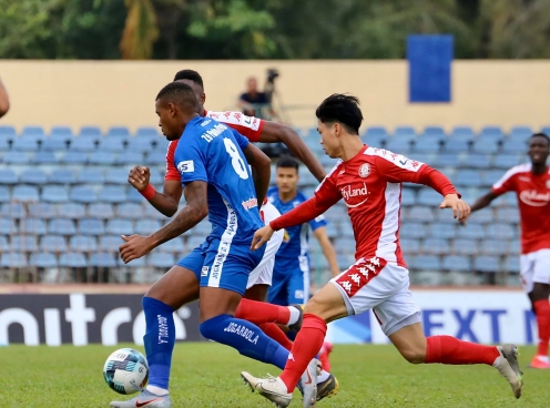 HLV Chung Hae Seong: 'Công Phượng càng thi đấu càng hay'