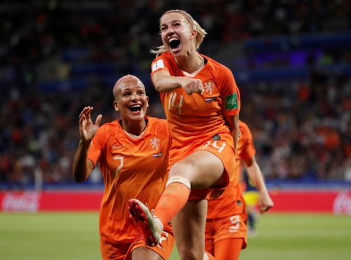 VIDEO: Những tình huống không thể nhịn cười với các nữ cầu thủ