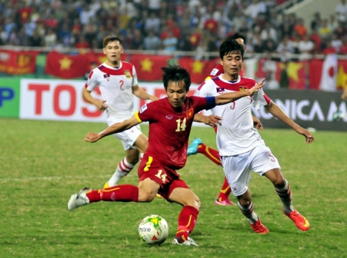 VIDEO: Tân binh của Hà Nội FC ghi bàn cho ĐT Việt Nam 