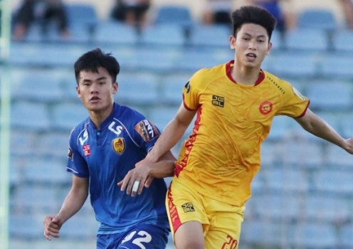 HLV Thành Công nếm trái đắng trong ngày tái đấu đội bóng cũ