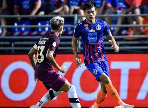 Đồng đội cũ của Văn Lâm nhận giải cầu thủ xuất sắc nhất Thai League