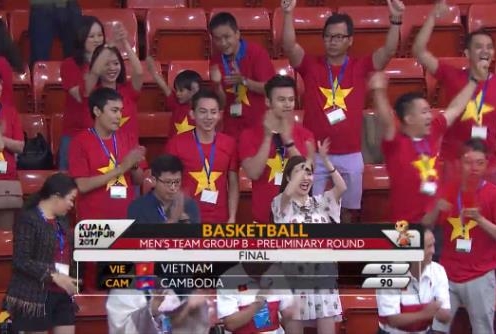 VIDEO SEA Games: ĐT bóng rổ Việt Nam đánh bại ĐT Campuchia