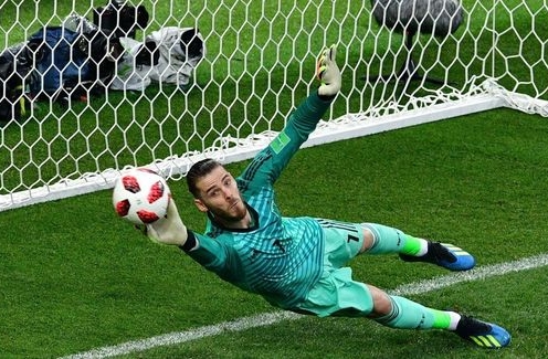 VIDEO: Những pha cứu thua 'cực dị' của 'người nhện' De Gea