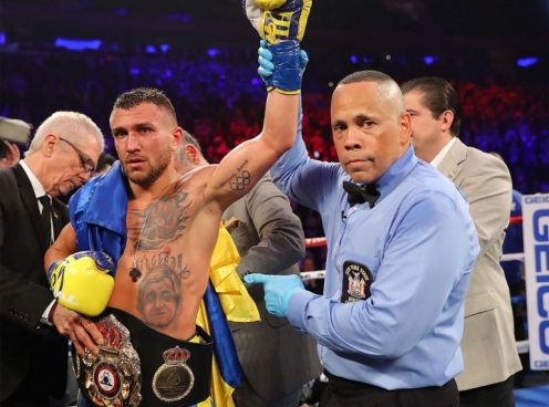 Vasyl Lomachenko nhắm đến chiếc đai Lightweight thứ 3 trong sự nghiệp