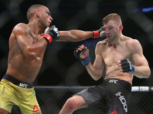 FULL TRẬN MMA: Màn đua máu kinh hoàng của Dan Hooker và Edson Barboza tại UFC Milwaukee