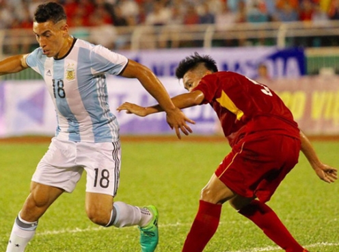 HLV U20 Argentina ấn tượng với một cầu thủ của U20 VN