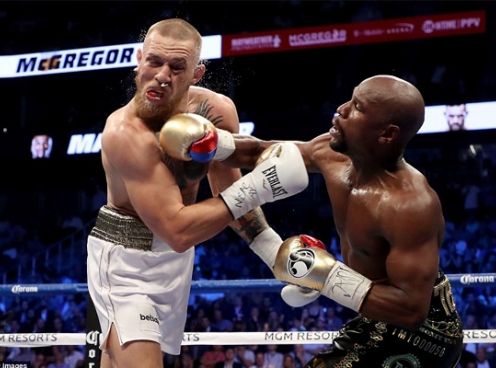 Mayweather hạ knock-out McGregor sau 10 hiệp
