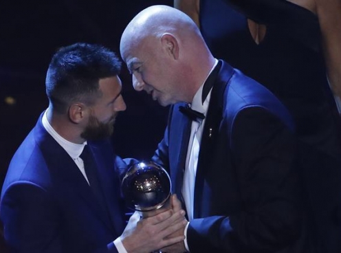 Giải thưởng The Best FIFA và Ballon d'Or không phải là 1
