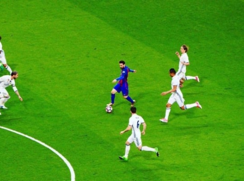 VIDEO: Messi đã làm khổ hàng phòng ngự Real như thế nào