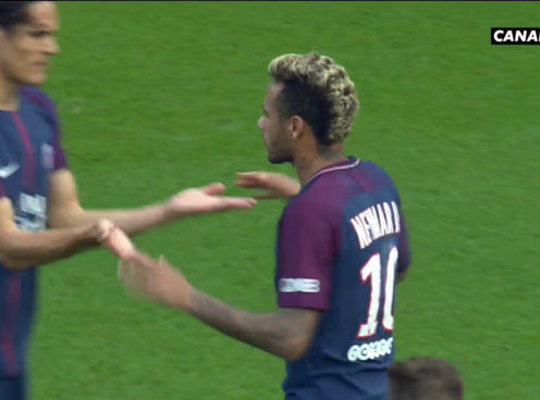VIDEO: Neymar sút pen, ăn mừng cuồng nhiệt cùng Cavani