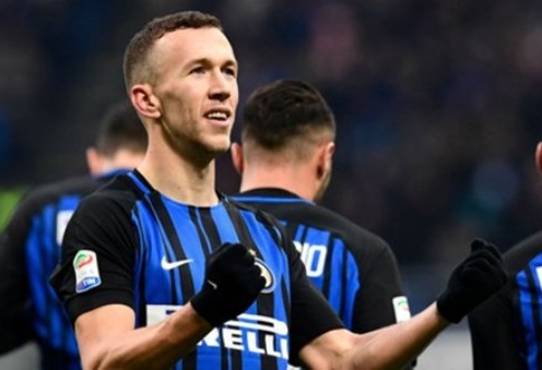 VIDEO: Perisic lập hattrick, Inter lên ngôi đầu Serie A