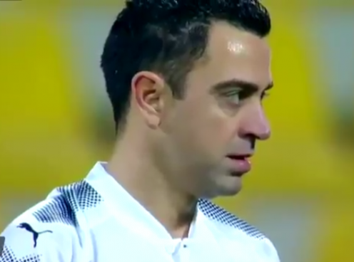 VIDEO: Xavi lập siêu phẩm đá phạt ở giải Qatar League