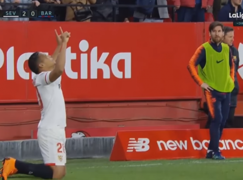 VIDEO: Màn ăn mừng 'chọc giận' Messi và cái kết