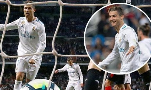 VIDEO: Bàn thắng khiến Ronaldo bị chê 'ăn hôi' giống Harry Kane