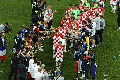 VIDEO: Nỗi buồn của Croatia khi nhận HCB World Cup 2018