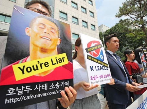 Ronaldo gây họa lớn cho các quan chức dính líu tại Hàn Quốc