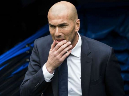 Zidane nhận tin không vui trong ngày Real khai màn La Liga