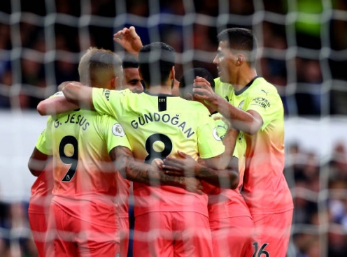 Hạ Everton, Man City tiếp tục nuôi mộng chiếm top 1
