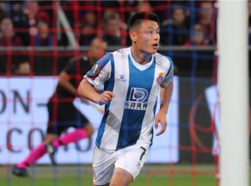 'Ronaldo Trung Quốc' tiếp tục viết lịch sử tại Europa League