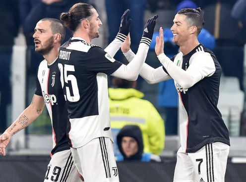 Ronaldo tỏa sáng, Juventus tiến vào bán kết Coppa Italia