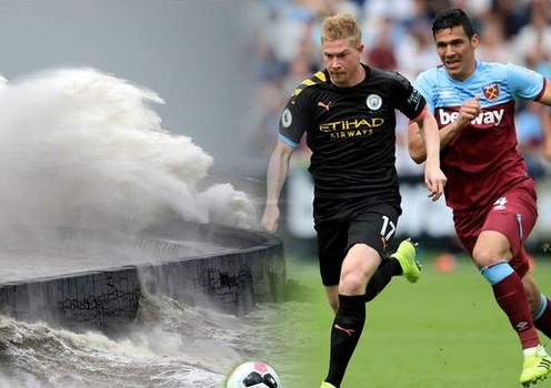 Man City vs West Ham đau đầu lựa chọn ngày đá bù sau bão