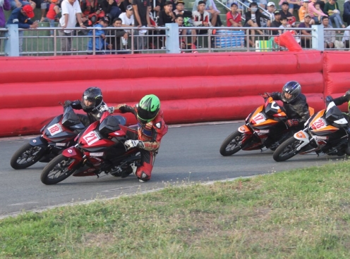 Giải đua xe Honda Việt Nam 2017 tại Bà Rịa: Gay cấn, máu lửa