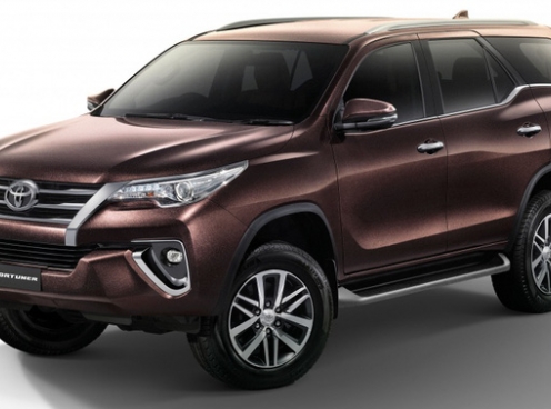 Lộ diện Toyota Fortuner 2018, thêm bản 2.4V 4WD