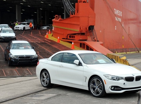 Lô xe BMW từng bị ngừng thông quan bỗng được rao bán siêu rẻ