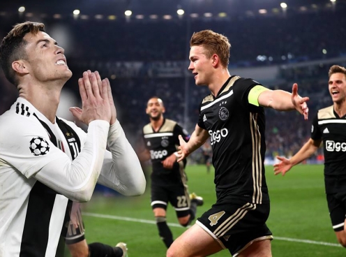 HLV Allegri: 'Ajax xứng đáng giành vé đi tiếp'