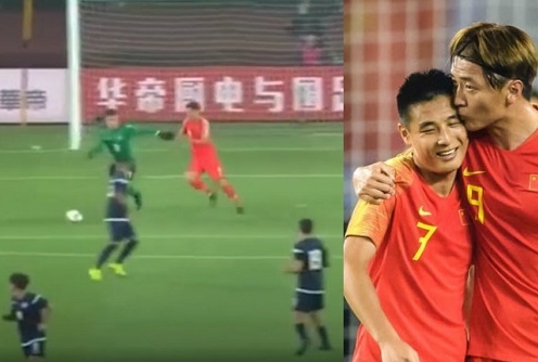 VIDEO: Tiền đạo Trung Quốc trừng phạt sai lầm của thủ môn đối phương